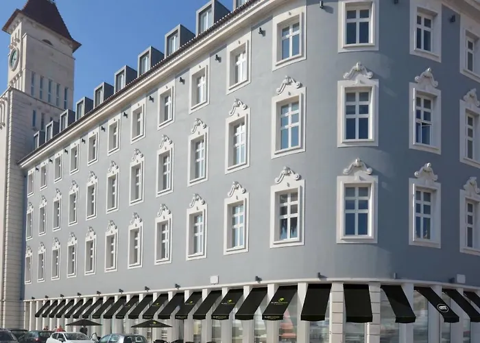 Exclusive Top Floor 2Bd By The Timeout Market