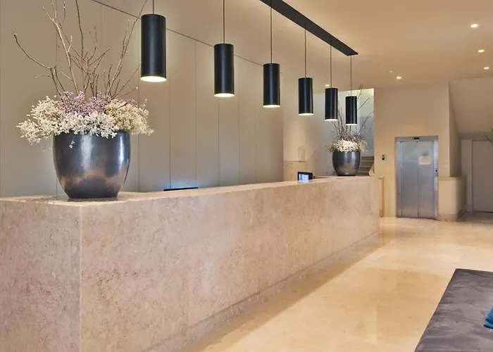 Exclusive Top Floor 2Bd By The Timeout Market
